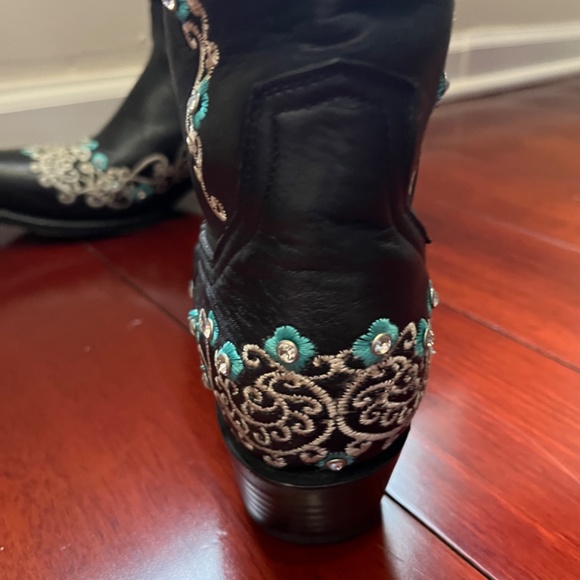 Cowboy boots - Picture 6 of 8